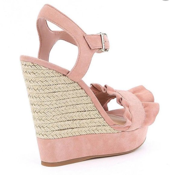 Gianni Bini KENLEYY Suede wedge, Size 7 - Picture 2 of 13